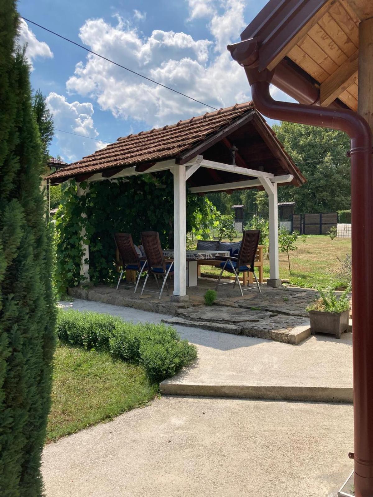 Holiday Home Tunnel Ravne Високо Экстерьер фото